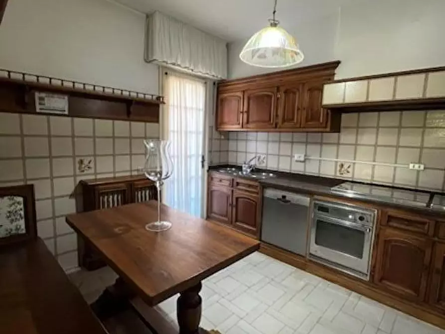 Immagine 11 di Villetta a schiera in vendita  a Viareggio