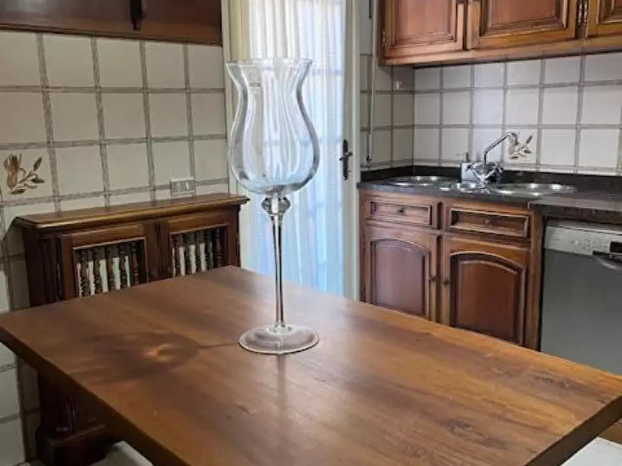 Immagine 2 di Villetta a schiera in vendita  a Viareggio