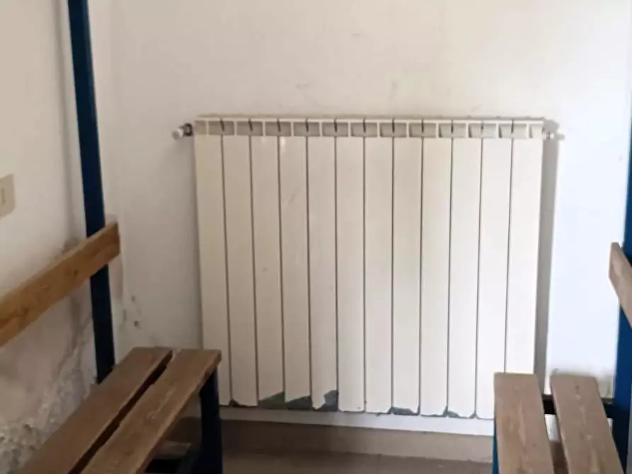 Immagine 17 di Palazzo in vendita  a Cascina