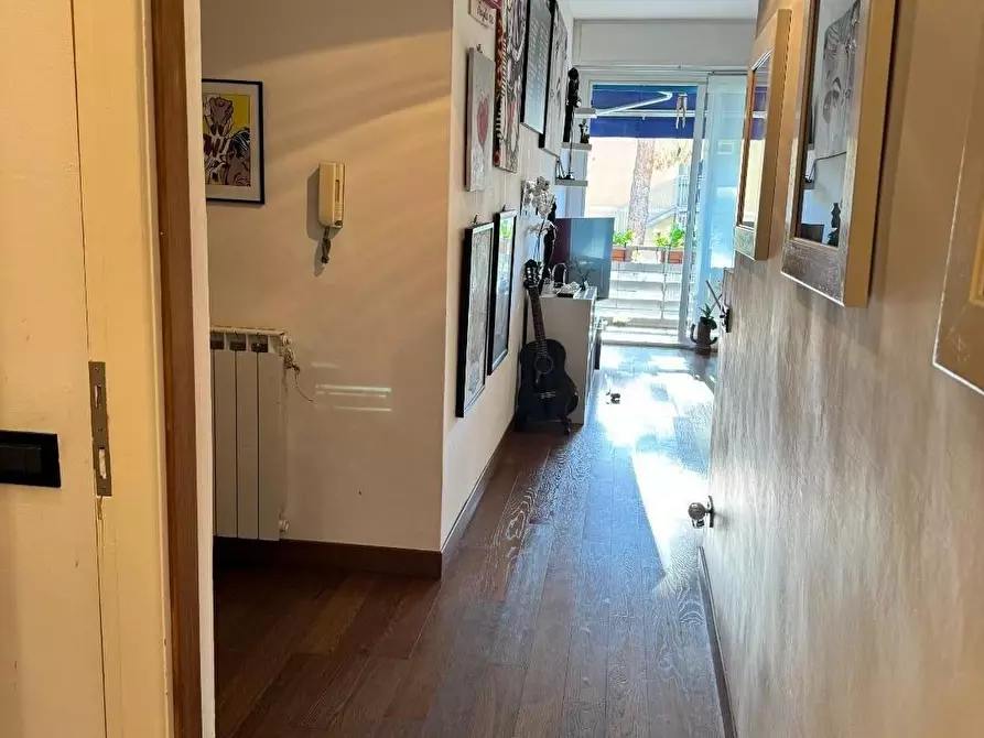 Immagine 6 di Appartamento in vendita  a Viareggio