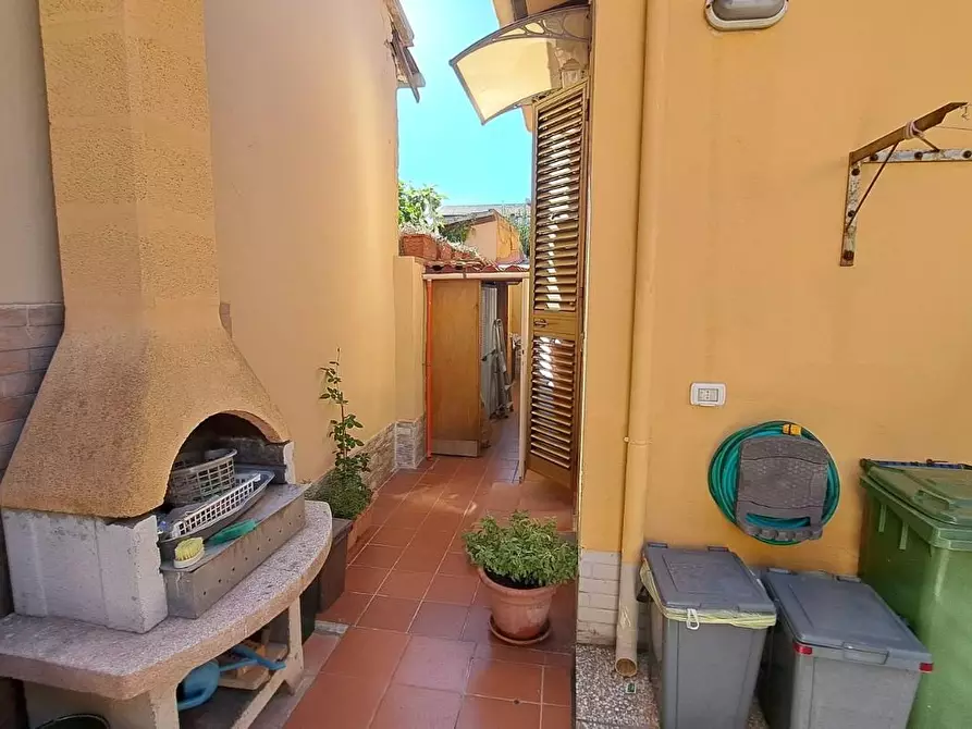 Immagine 18 di Villa in vendita  a Rosignano Marittimo