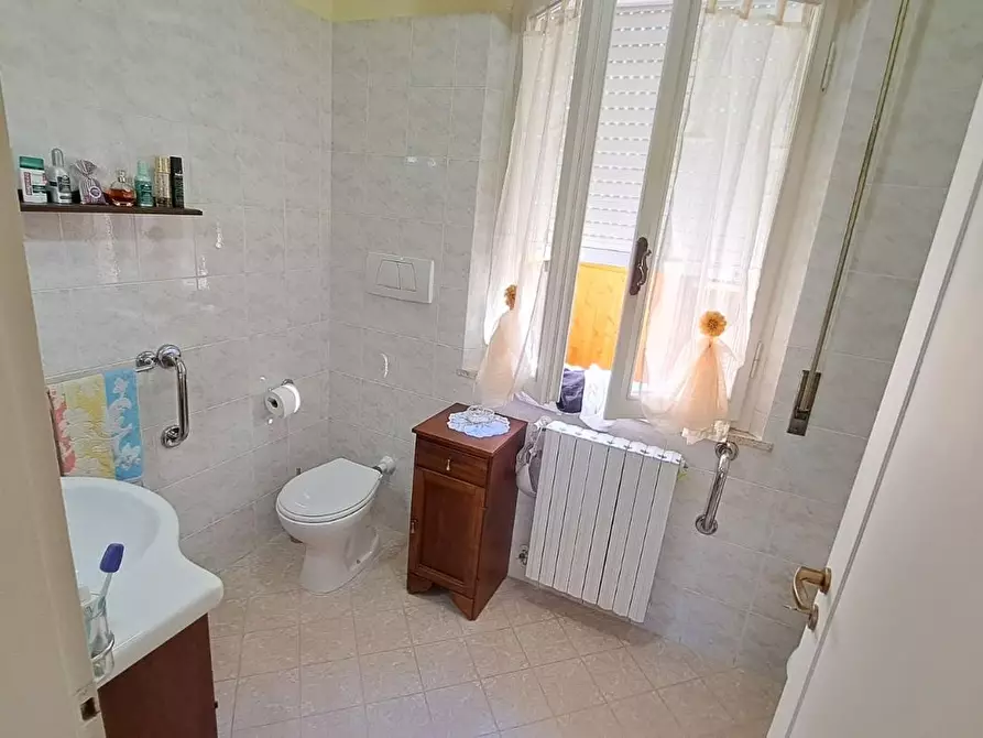 Immagine 15 di Villa in vendita  a Rosignano Marittimo