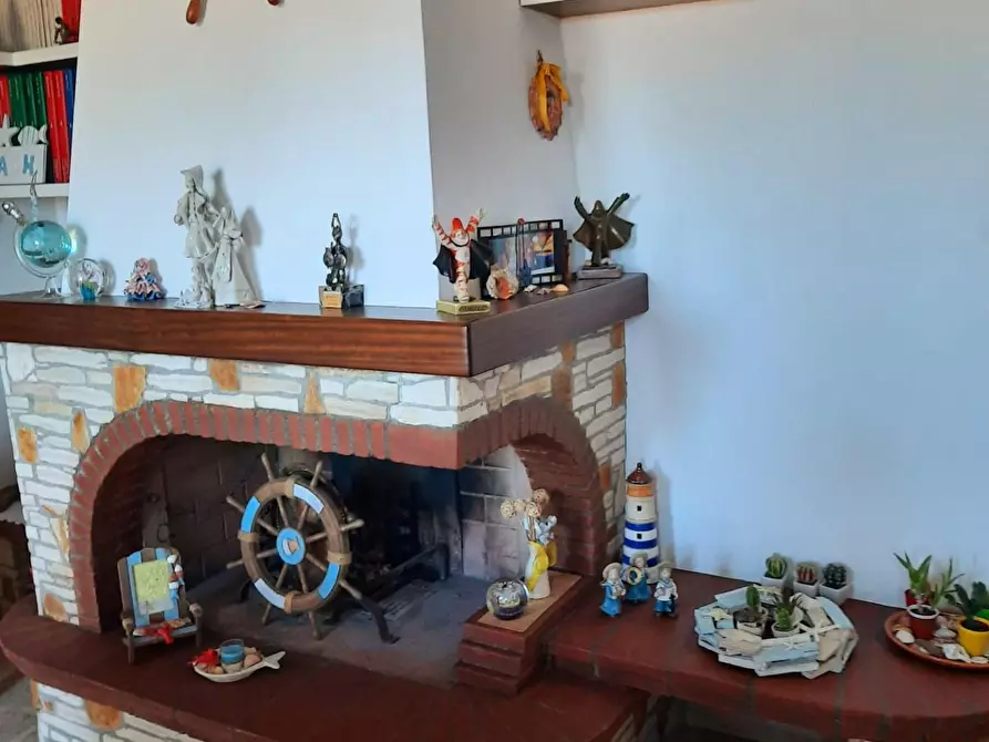 Immagine 3 di Appartamento in vendita  a Viareggio