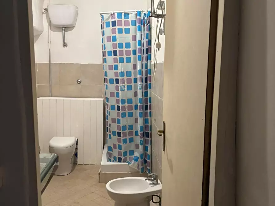 Immagine 10 di Magazzino in vendita  a Roma