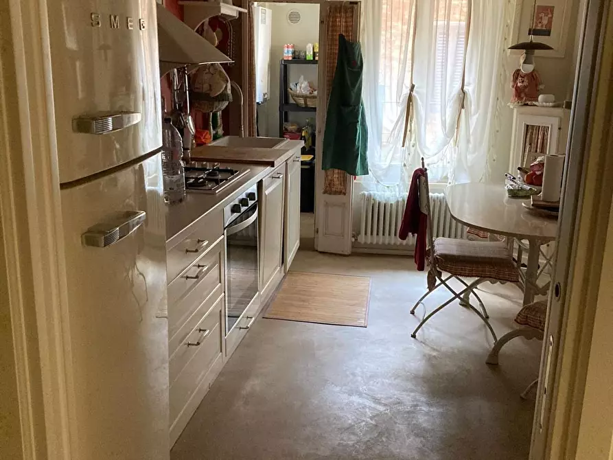 Immagine 10 di Appartamento in vendita  a Siena