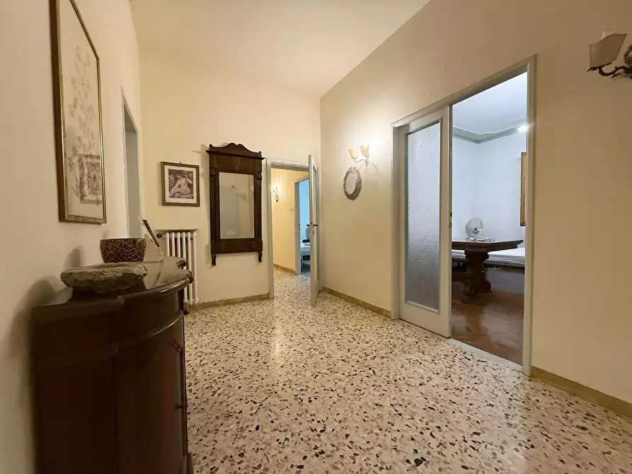 Immagine 11 di Appartamento in affitto  a Siena