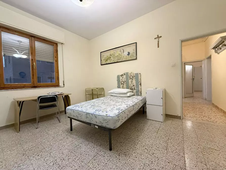 Immagine 8 di Appartamento in affitto  a Siena