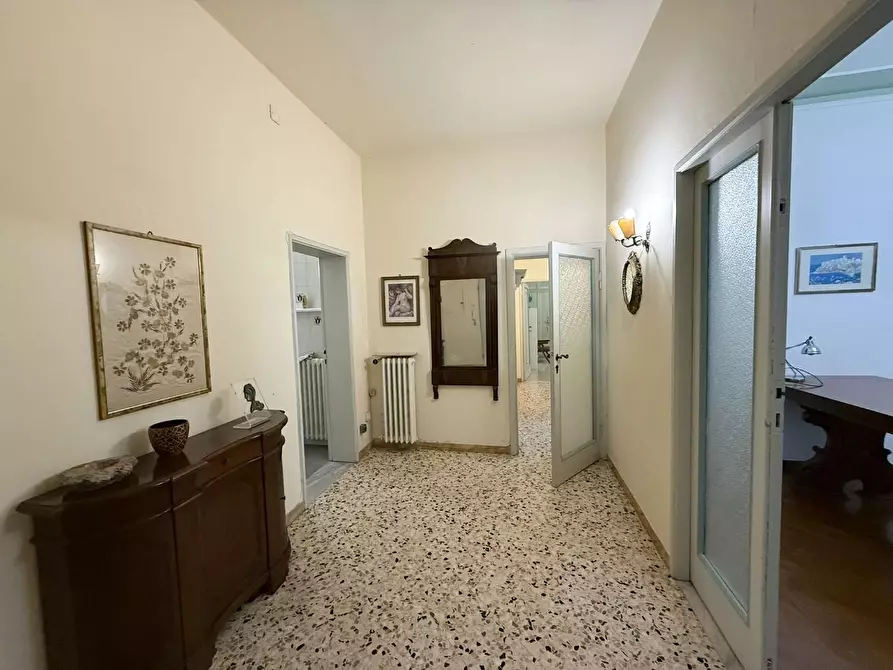 Immagine 3 di Appartamento in affitto  a Siena