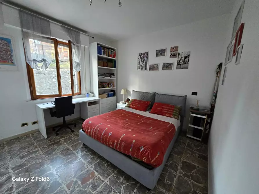 Immagine 13 di Appartamento in vendita  a Siena