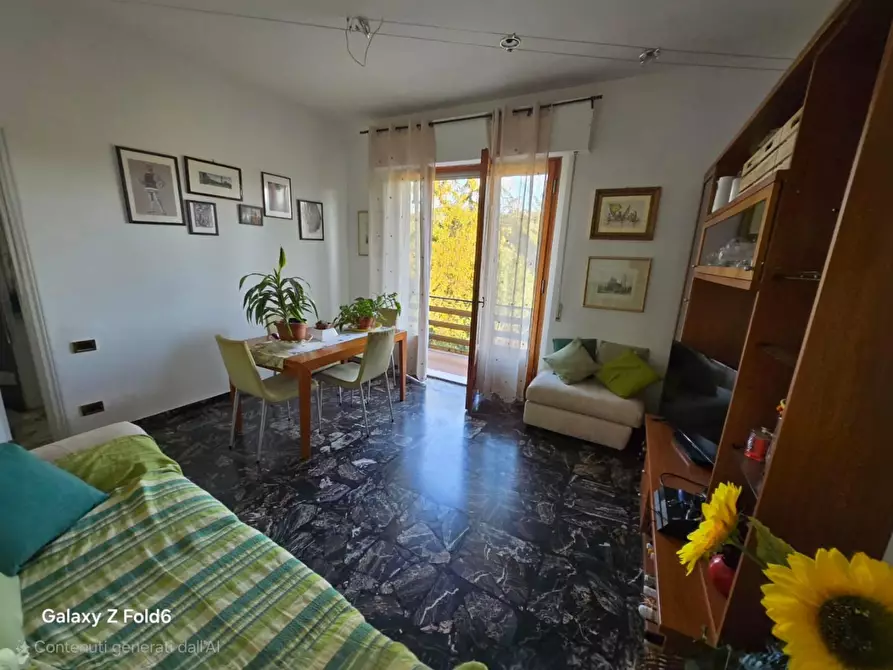 Immagine 2 di Appartamento in vendita  a Siena