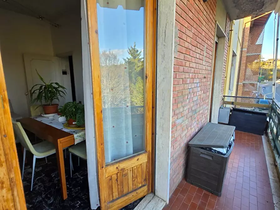 Immagine 6 di Appartamento in vendita  a Siena