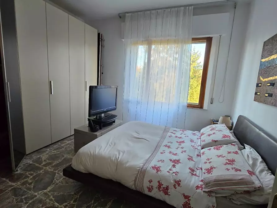 Immagine 11 di Appartamento in vendita  a Siena