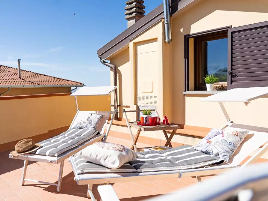 Immagine 3 di Mansarda in vendita  a Rosignano Marittimo