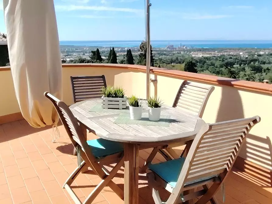 Immagine 9 di Mansarda in vendita  a Rosignano Marittimo