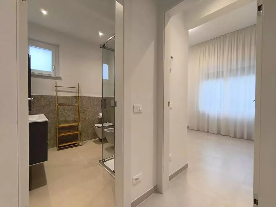 Immagine 5 di Appartamento in affitto  a Carrara