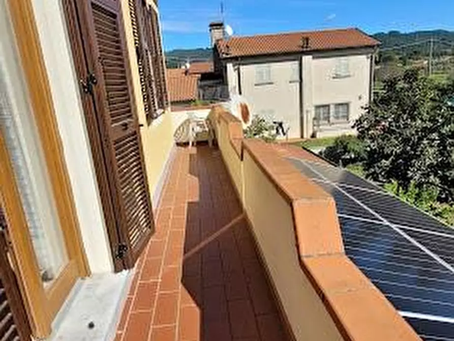 Immagine 15 di Porzione di casa in affitto  a Vezzano Ligure