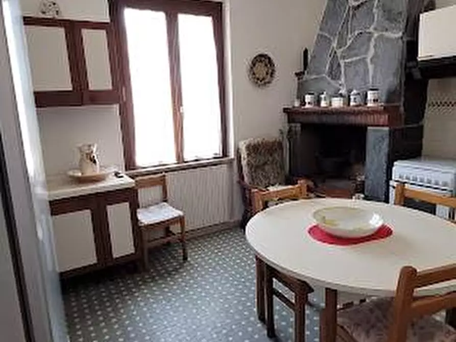 Immagine 4 di Porzione di casa in affitto  a Vezzano Ligure