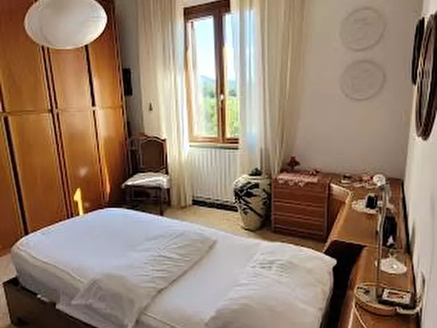 Immagine 17 di Porzione di casa in affitto  a Vezzano Ligure