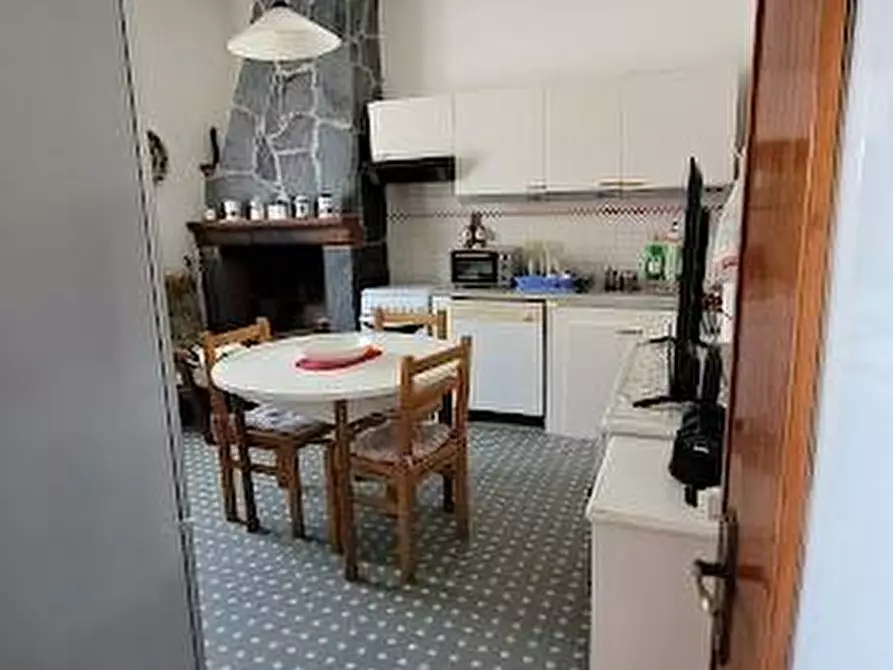 Immagine 3 di Porzione di casa in affitto  a Vezzano Ligure