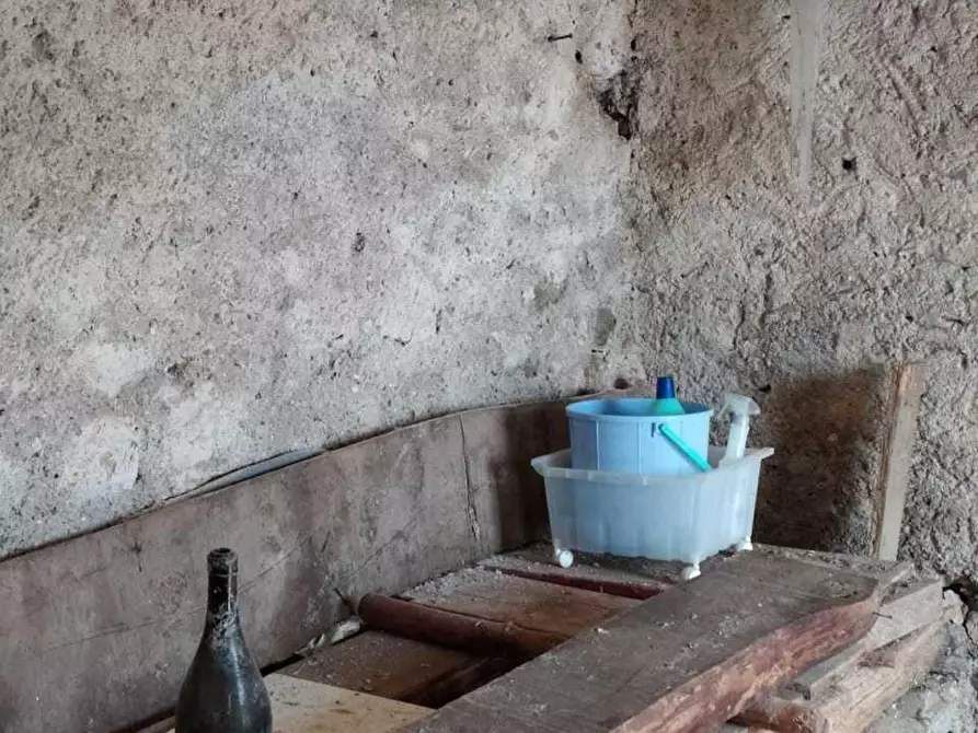 Immagine 11 di Villa in vendita  a Sarzana