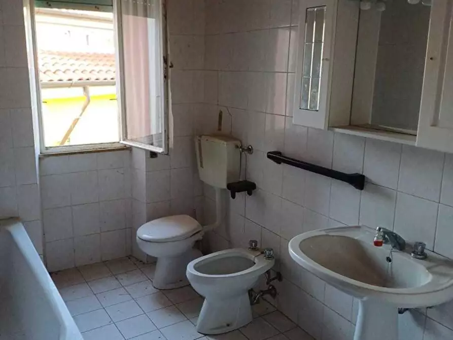 Immagine 19 di Villa in vendita  a Sarzana