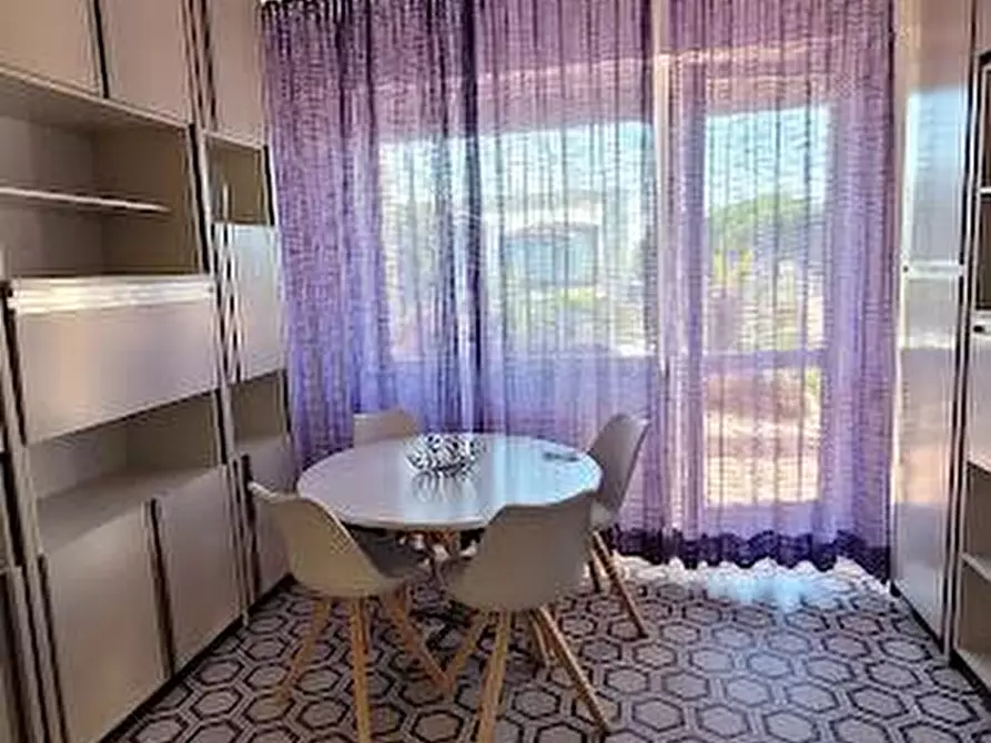 Immagine 6 di Appartamento in affitto  a Carrara