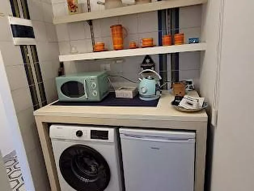 Immagine 9 di Appartamento in affitto  a Carrara