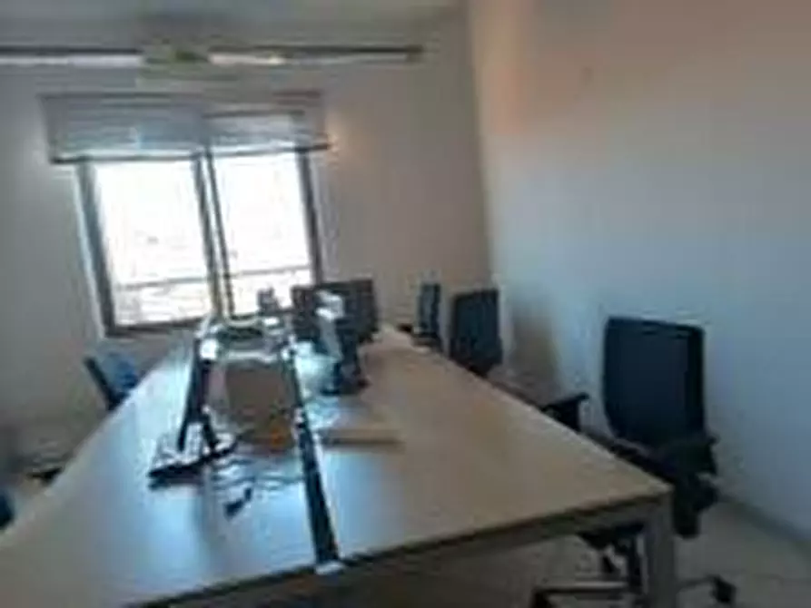 Immagine 8 di Ufficio in affitto  a Pisa