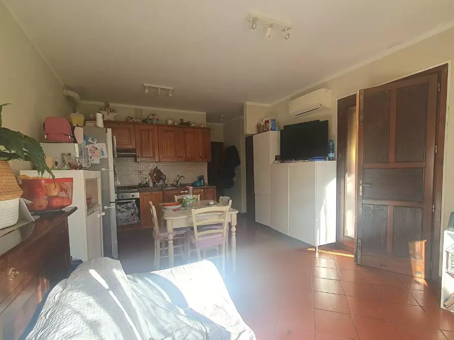 Immagine 3 di Appartamento in vendita  a Lucca