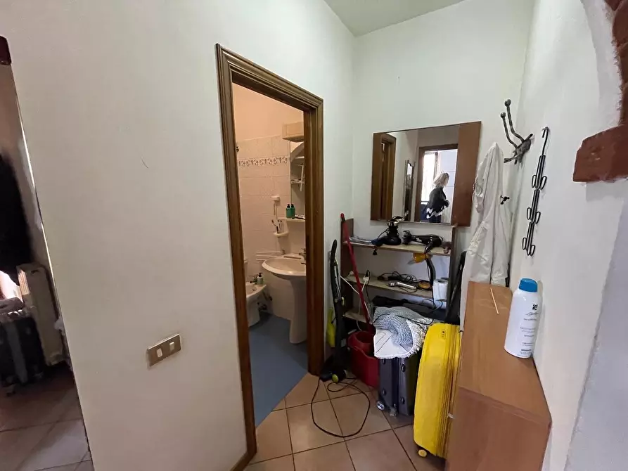 Immagine 30 di Appartamento in vendita  a Siena