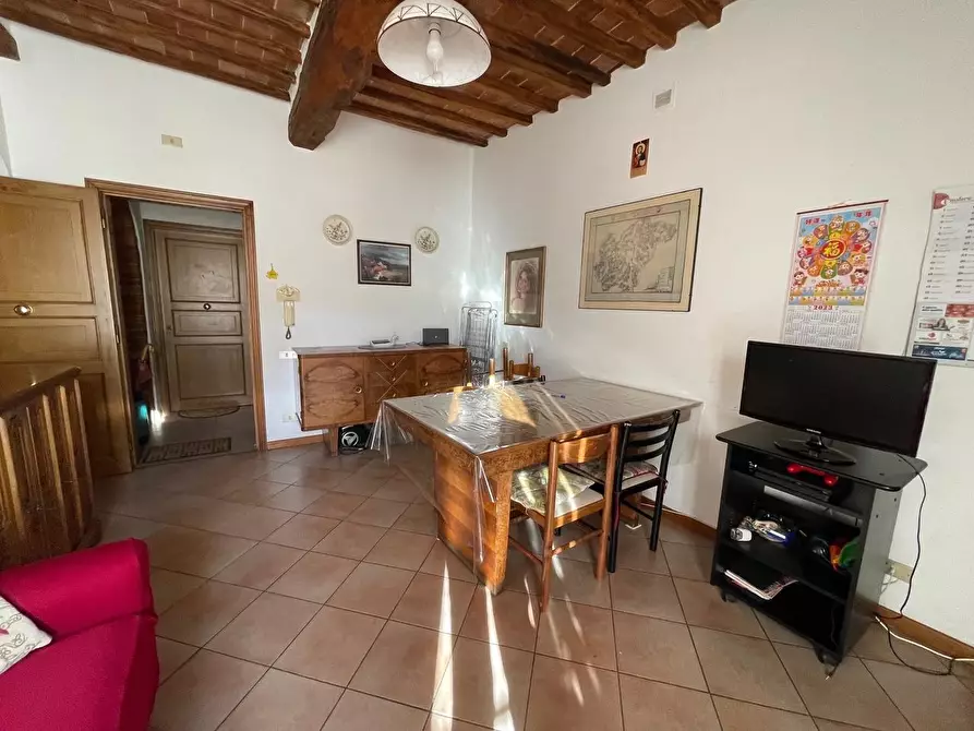 Immagine 6 di Appartamento in vendita  a Siena