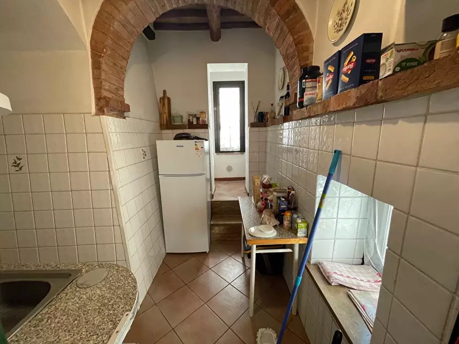 Immagine 7 di Appartamento in vendita  a Siena