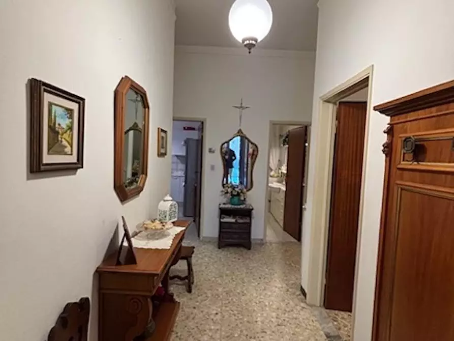 Immagine 20 di Villa in vendita  a Camaiore