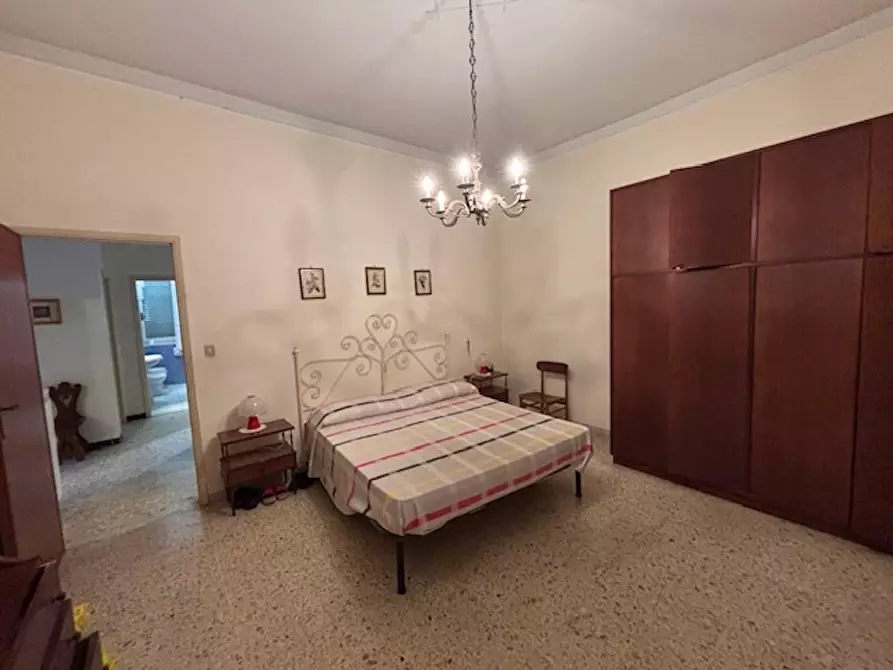 Immagine 6 di Villa in vendita  a Camaiore
