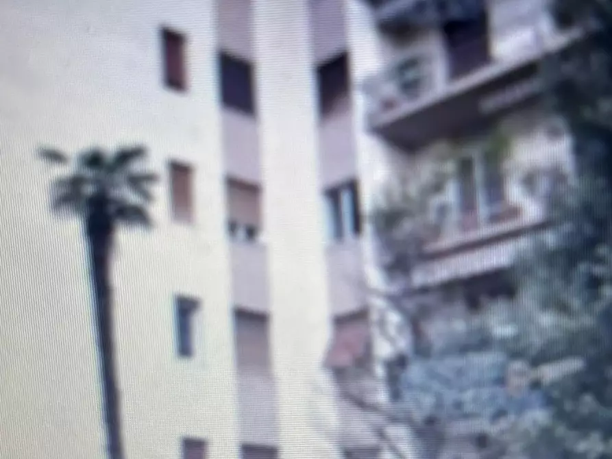 Immagine 4 di Appartamento in vendita  a Lucca