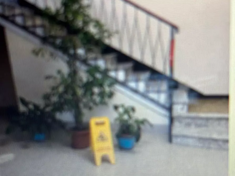 Immagine 7 di Appartamento in vendita  a Lucca