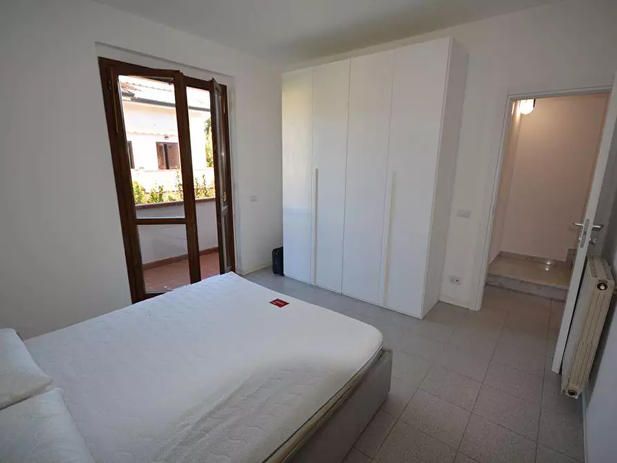 Immagine 24 di Casa bifamiliare in vendita  a Montignoso