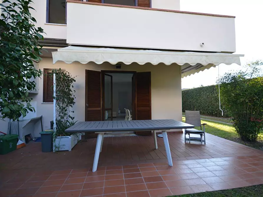 Immagine 32 di Casa bifamiliare in vendita  a Montignoso