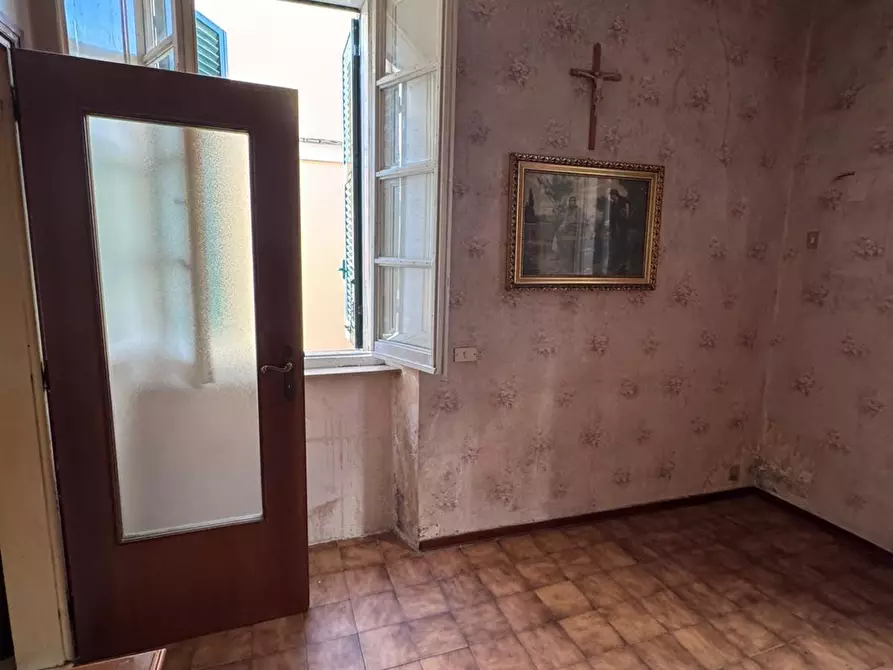 Immagine 9 di Appartamento in vendita  a Massa