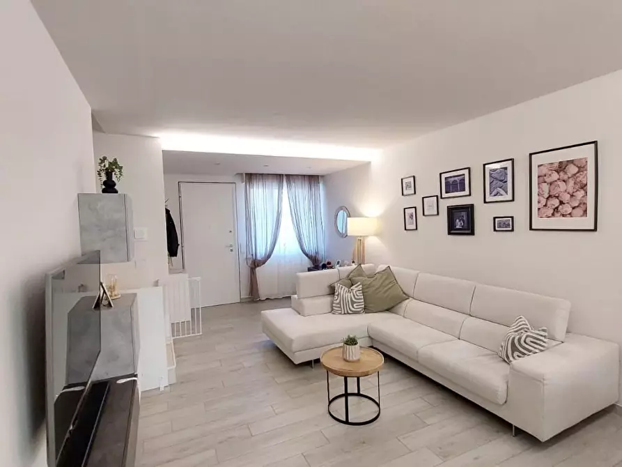 Immagine 7 di Villetta a schiera in vendita  a Montopoli In Val D'arno