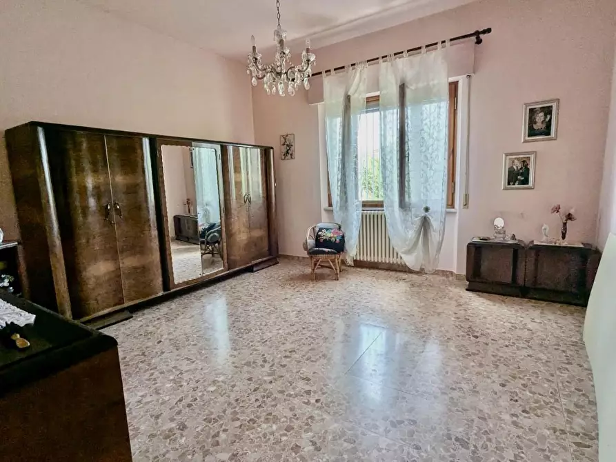 Immagine 8 di Villa in vendita  a San Giuliano Terme