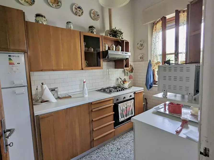 Immagine 6 di Villa in vendita  a San Giuliano Terme