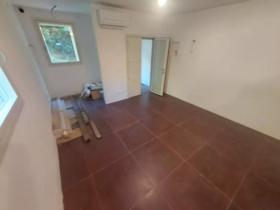 Immagine 10 di Terratetto in vendita  a Pontedera