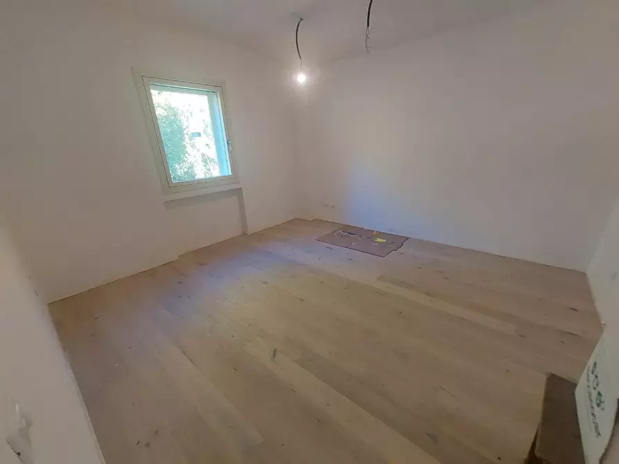 Immagine 11 di Terratetto in vendita  a Pontedera