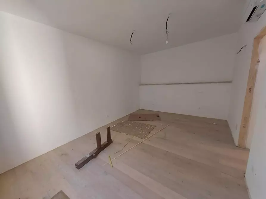 Immagine 14 di Terratetto in vendita  a Pontedera