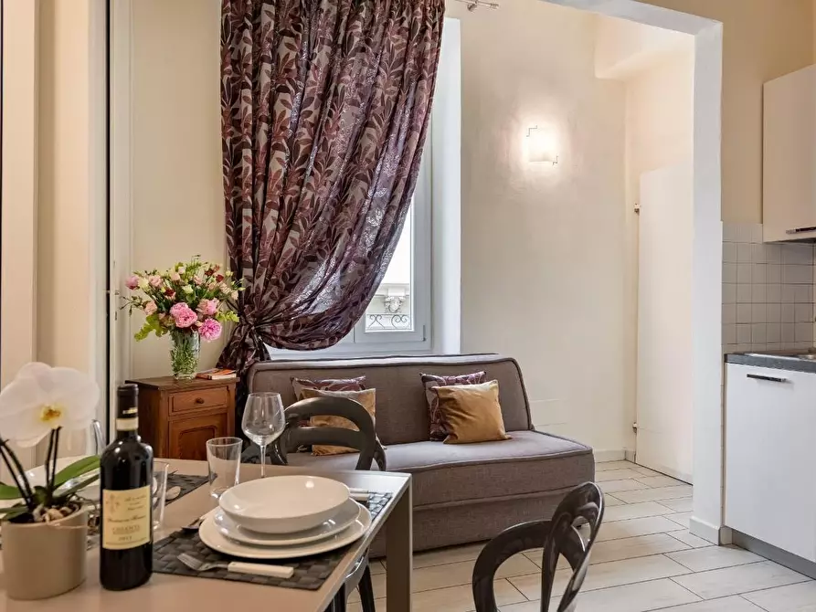 Immagine 2 di Appartamento in vendita  a Firenze