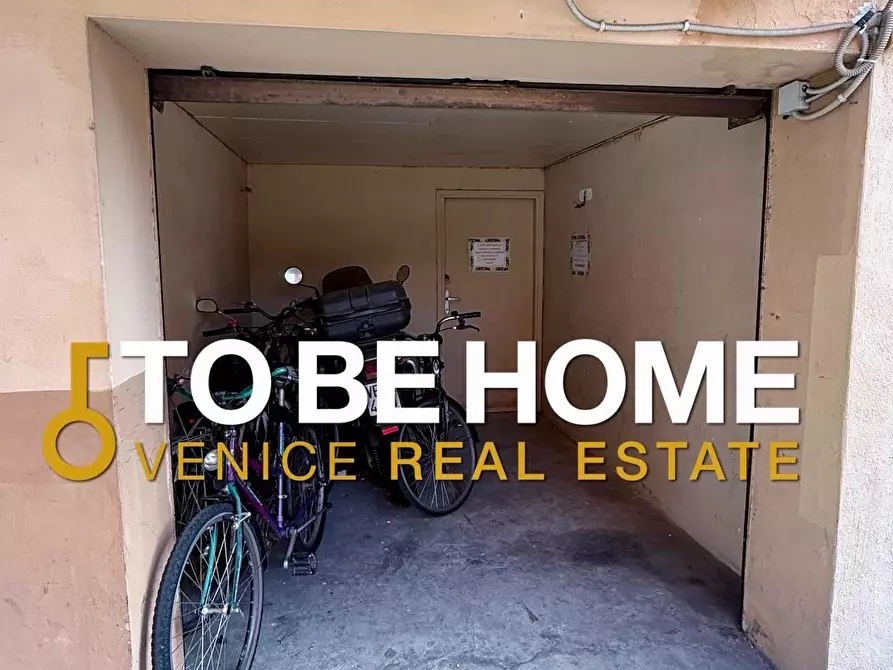 Immagine 25 di Appartamento in vendita  a Venezia