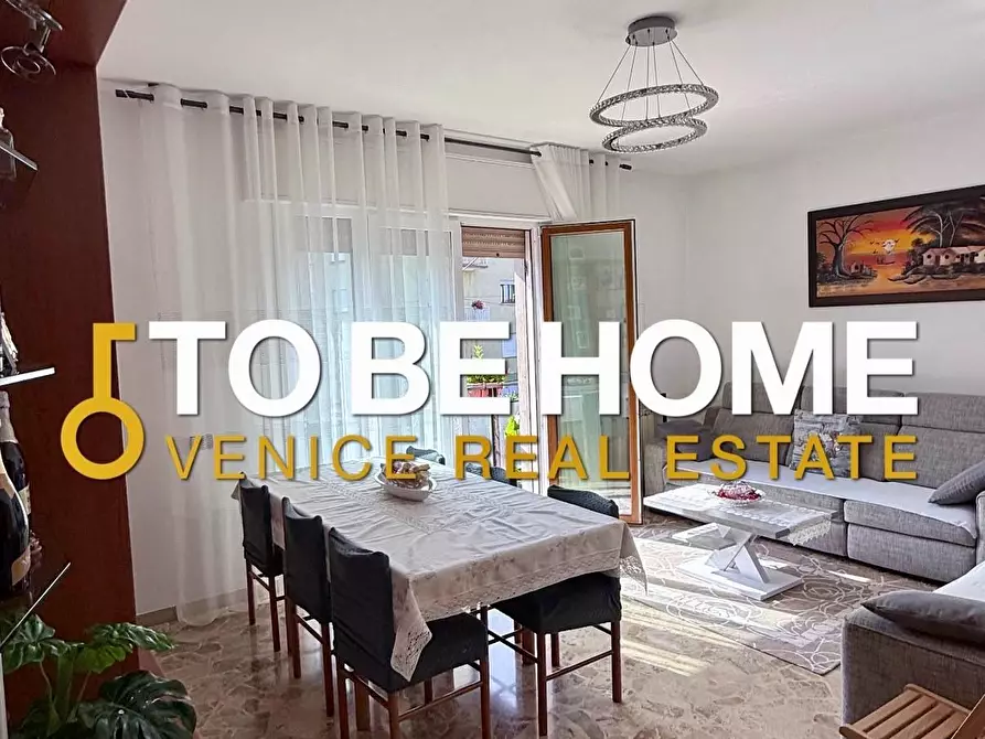 Immagine 4 di Appartamento in vendita  a Venezia