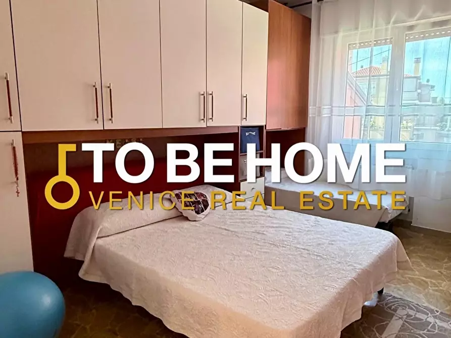 Immagine 1 di Appartamento in vendita  a Venezia