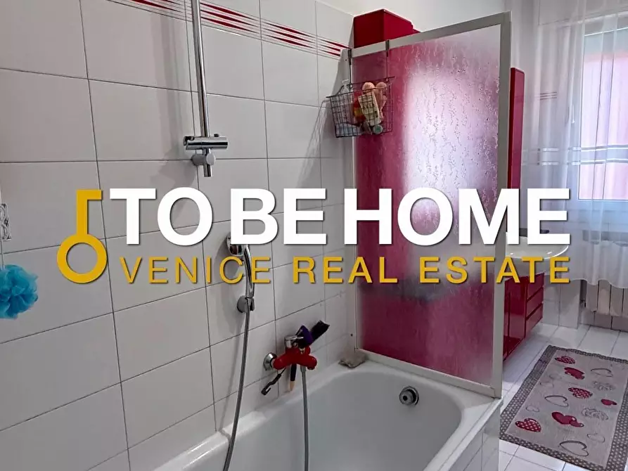 Immagine 16 di Appartamento in vendita  a Venezia